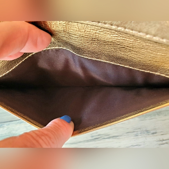 COACH Signature Stripe Full Zip Wallet Khaki/Gold Metallic F42628 - Picture 10 of 12